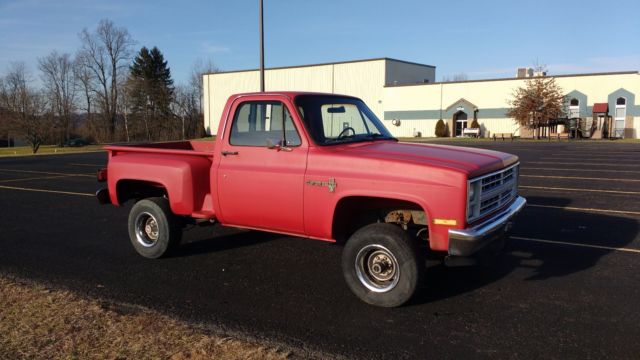 1985 Chevrolet C/K Pickup 1500 Custom Deluxe