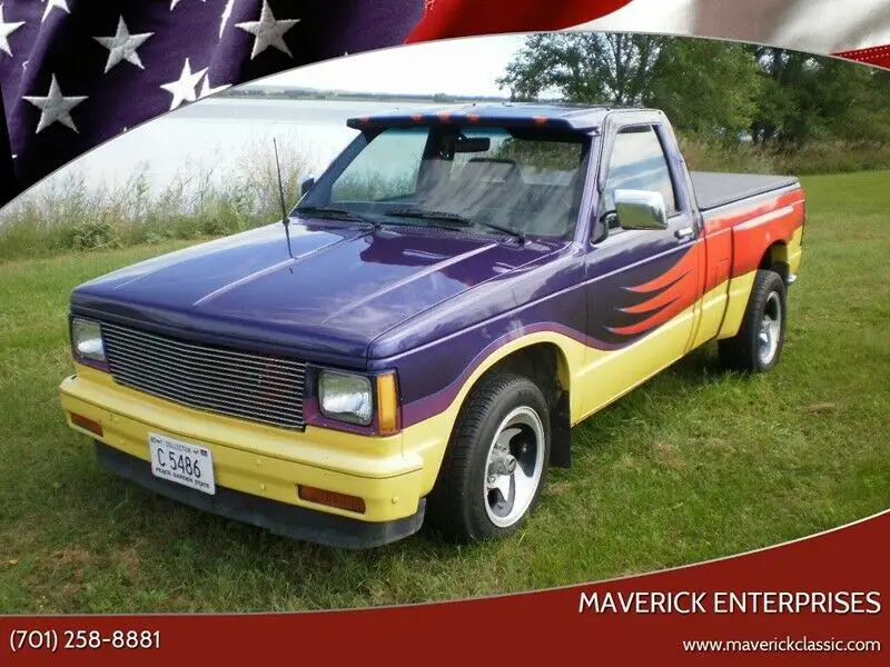 1985 Chevrolet S-10 Sport 2dr Standard Cab LB