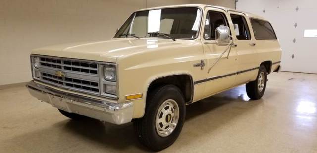 1985 Chevrolet Suburban C20 4dr SUV