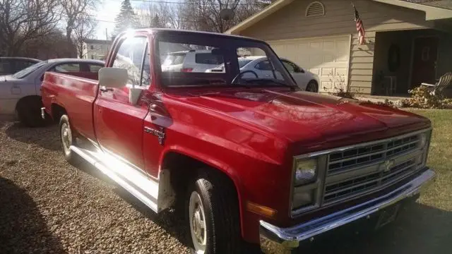 1985 Chevrolet C/K Pickup 2500 Custom Deluxe