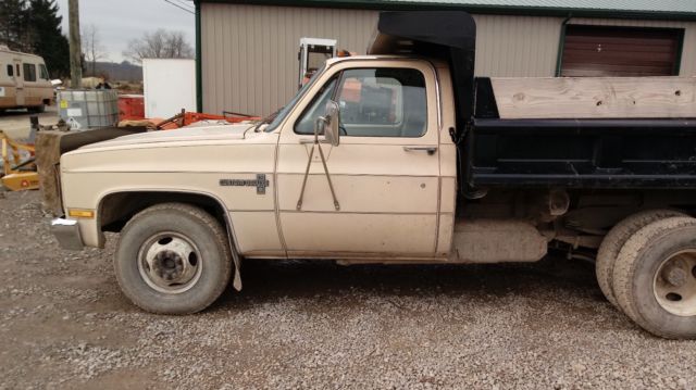 1985 Chevrolet Dump Truck