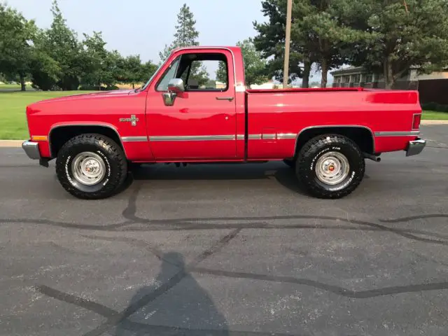 1985 Chevrolet C-10 SILVERADO K10 chevy truck