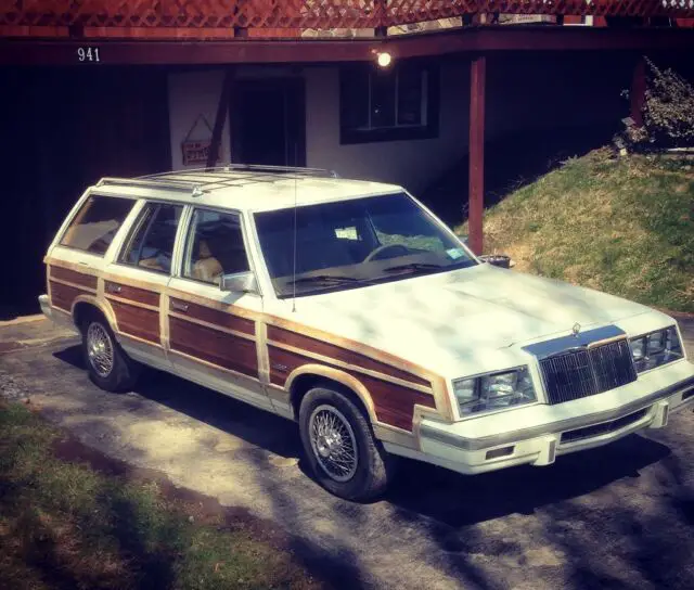 1985 Chrysler LeBaron Wood