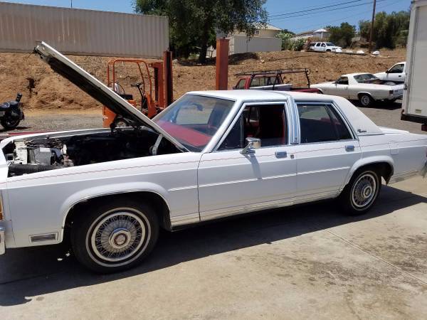 1985 Ford Crown Victoria