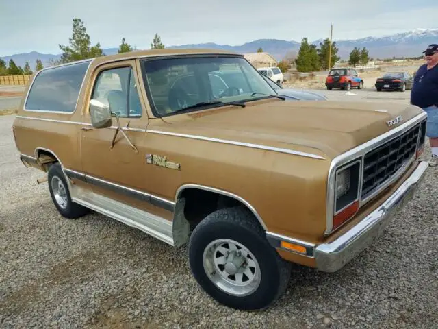 1985 Dodge Ram Charger 5.2 V8 4X4 CLEAN NEVADA TRUCK!