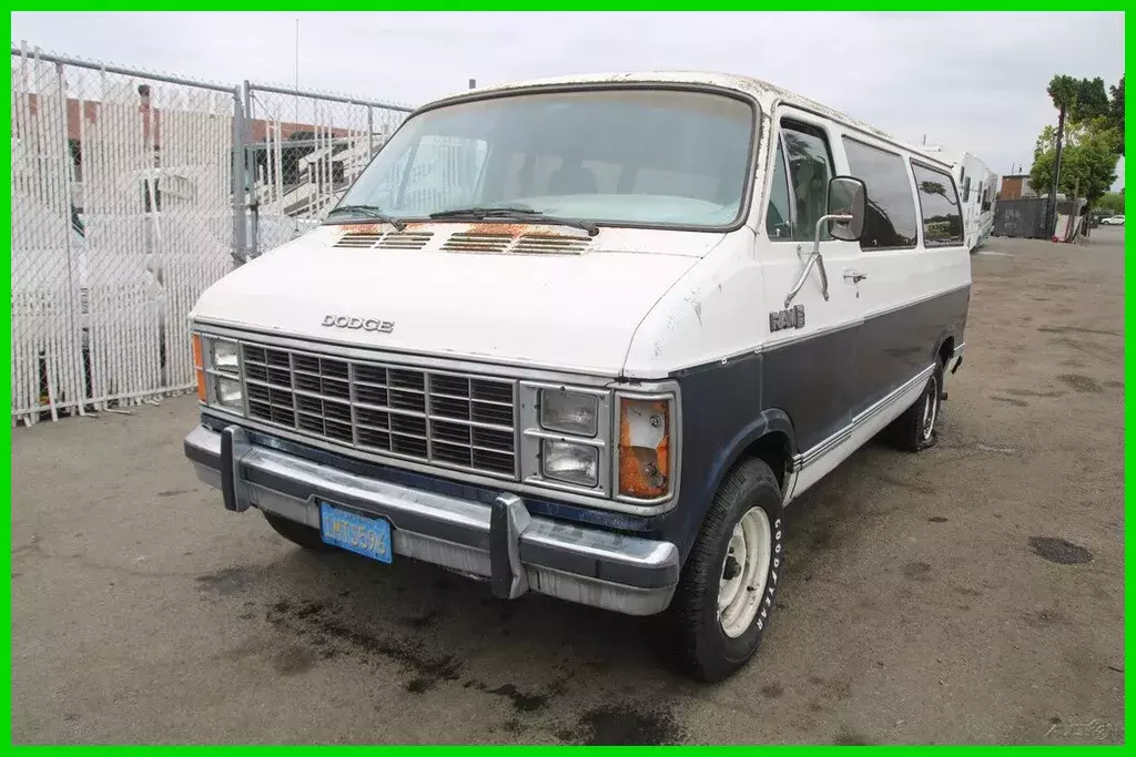 1985 Dodge Ram Van B250