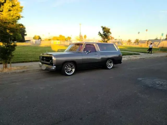 1985 Dodge Ramcharger SE