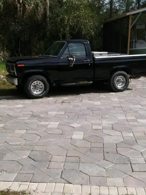 1985 Ford F-150 xlt