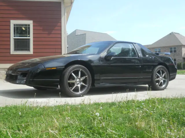 1985 Pontiac Fiero gt