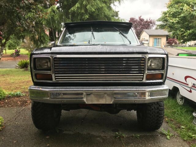 1985 Ford F-150 Short Bed 4x4 lifted automatic