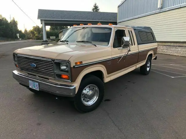 1985 Ford F-350 Lariat