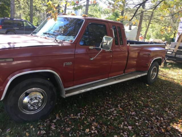 1985 Ford F-350 XLT Lariat Explorer Special Edition