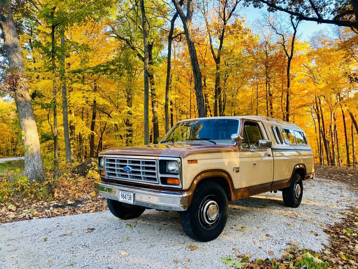 1985 Ford F-250 XLT Lariat