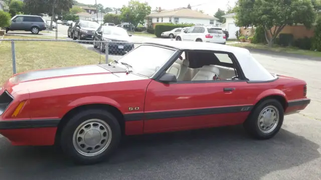 1985 Ford Mustang gt convertible