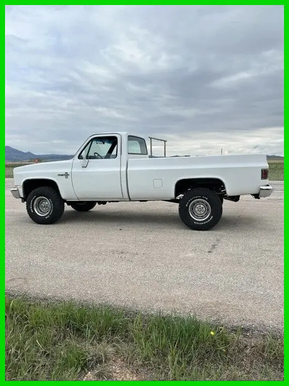 1985 GMC Sierra 1500 2dr K1500 4WD Standard Cab LB