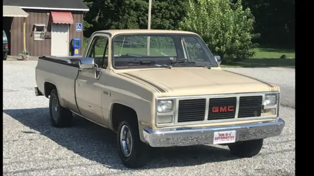 1985 GMC C1500 Base Standard Cab Pickup 2-Door