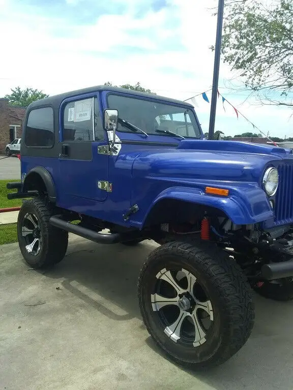 1985 Jeep CJ7 4.2L I6 5Speed Manual 4WD 20 mi AM/FM/CD Crower Cam