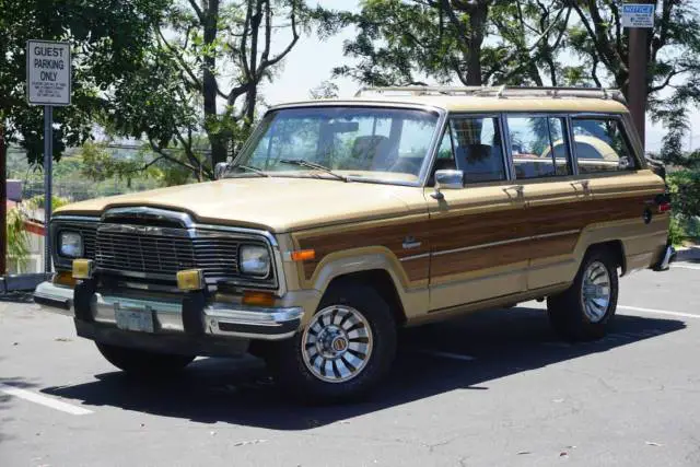 1985 Jeep Wagoneer