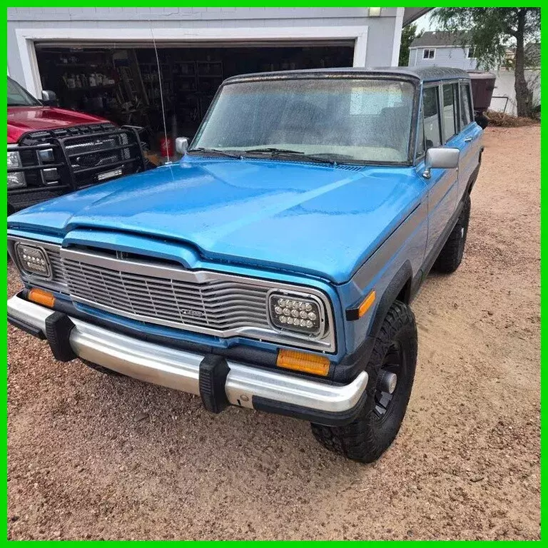 1985 Jeep Wagoneer 4dr 4WD SUV