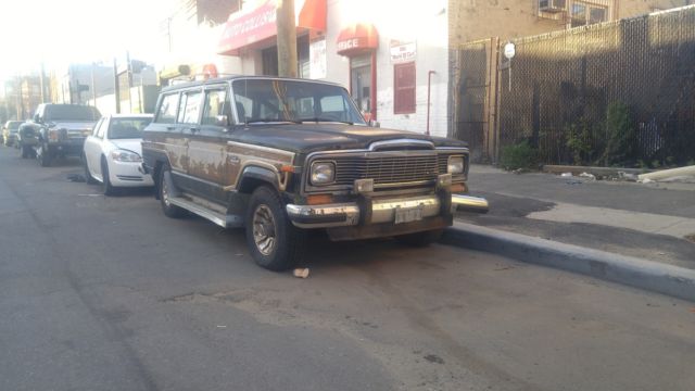 1985 Jeep Wagoneer Limited Sport Utility 4-Door