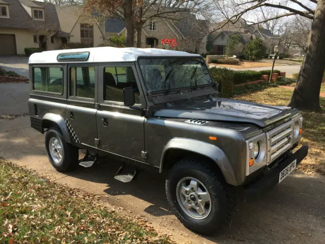 1985 Land Rover Defender