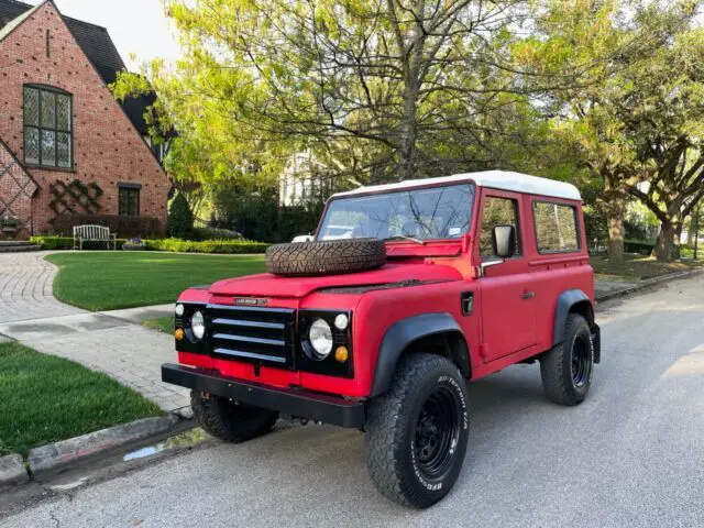 1985 Land Rover Defender