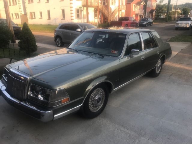 1985 Lincoln Continental