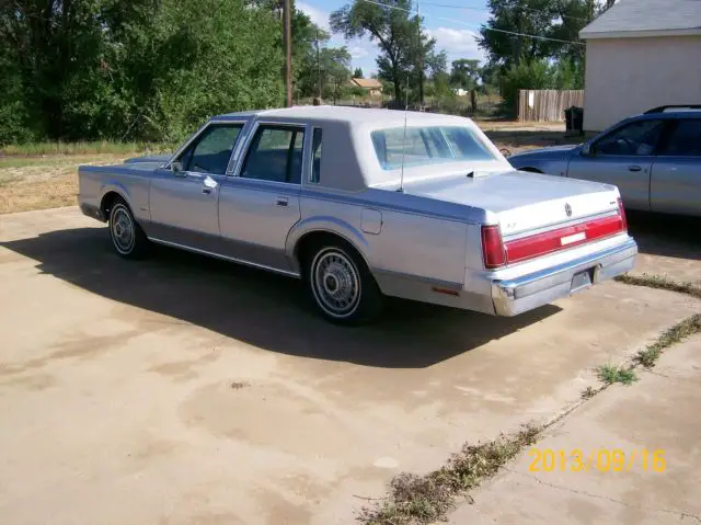 1985 Lincoln Town Car