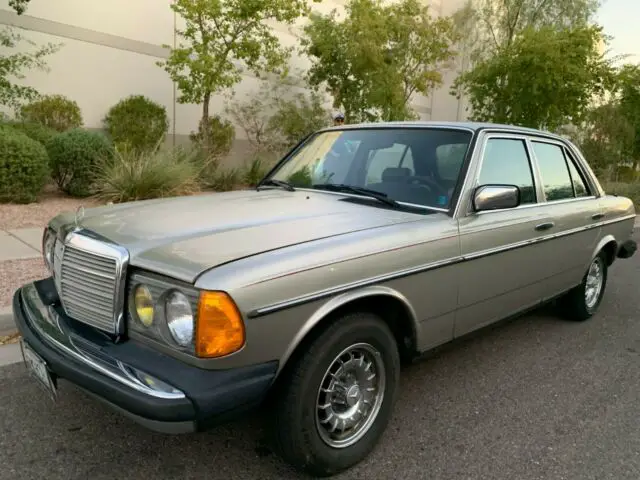 1985 Mercedes-Benz 300-Series 300 Turbo Diesel