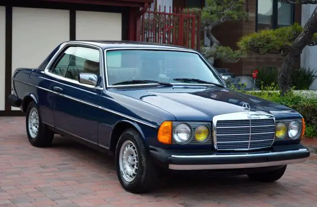 1985 Mercedes-Benz 300-Series 2 door coupe