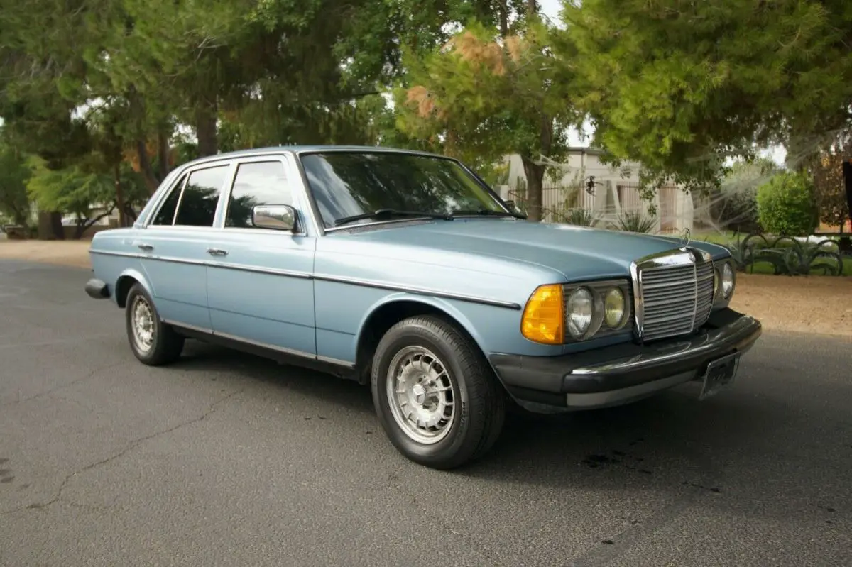 1985 Mercedes-Benz 300D