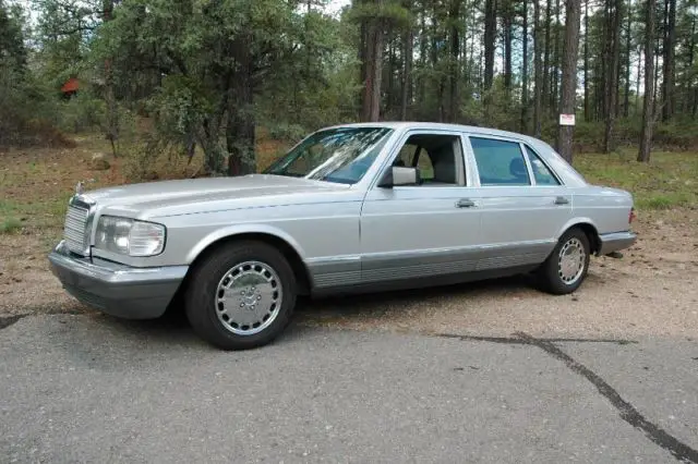 1985 Mercedes-Benz 500-Series