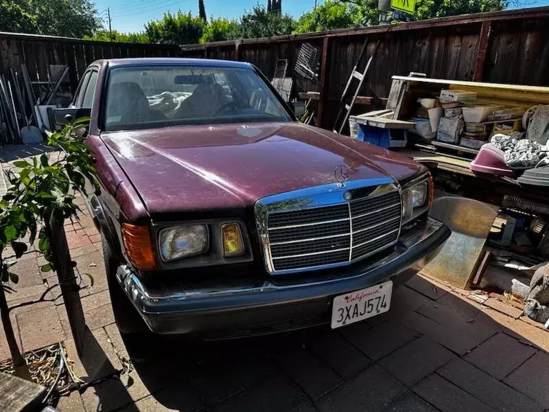 1985 Mercedes-Benz 300-Series SE