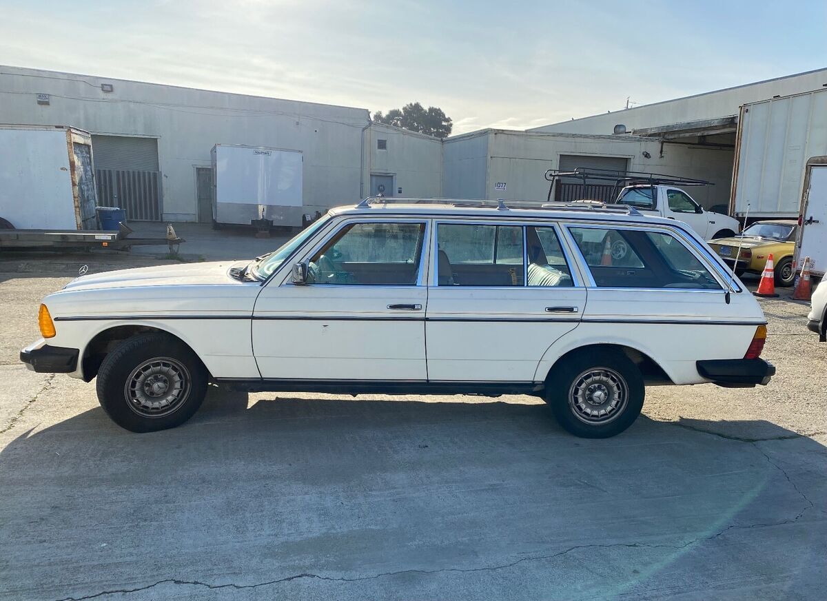 1985 Mercedes-Benz 300-Series