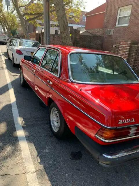 1985 Mercedes-Benz 300-Series