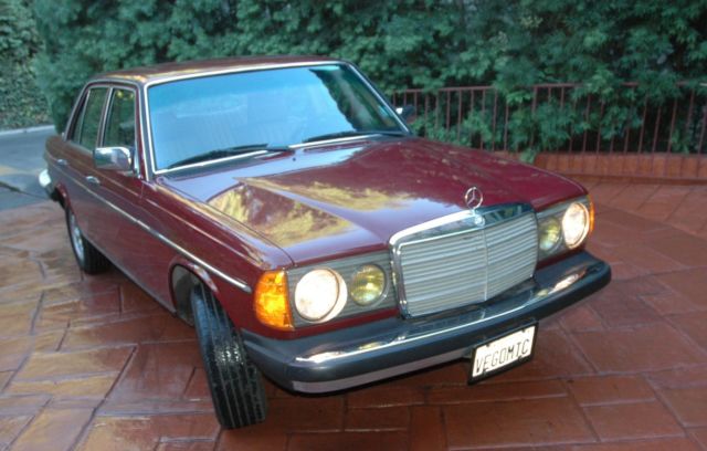 1985 Mercedes-Benz 300-Series