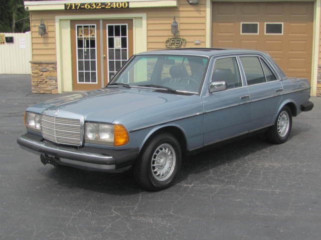 1985 Mercedes-Benz 300-Series