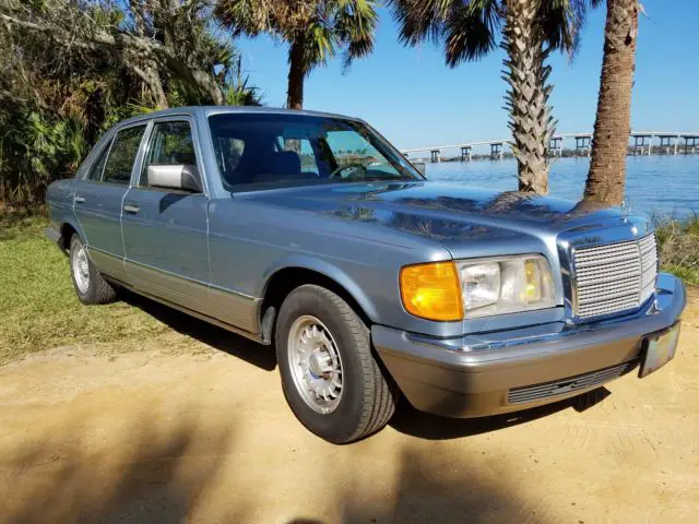 1985 Mercedes-Benz 300-Series