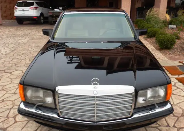 1985 Mercedes-Benz 500-Series