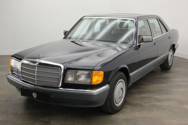 1985 Mercedes-Benz S-Class 420SEL