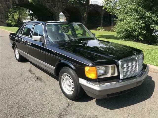 1985 Mercedes-Benz 500-Series 500SEL