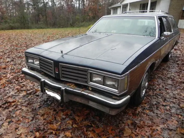 1985 Oldsmobile Custom Cruiser custom cruiser