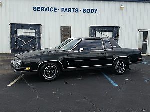 1985 Oldsmobile Cutlass --