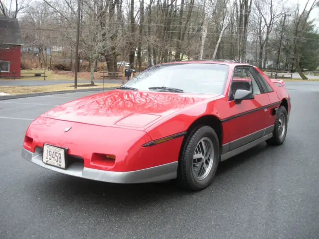 1985 Pontiac Fiero