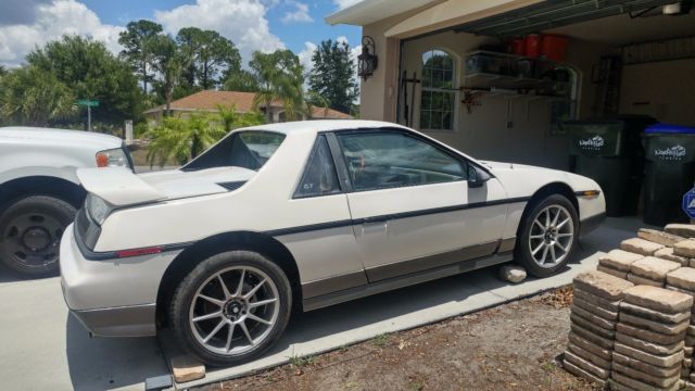 1985 Pontiac Fiero GT