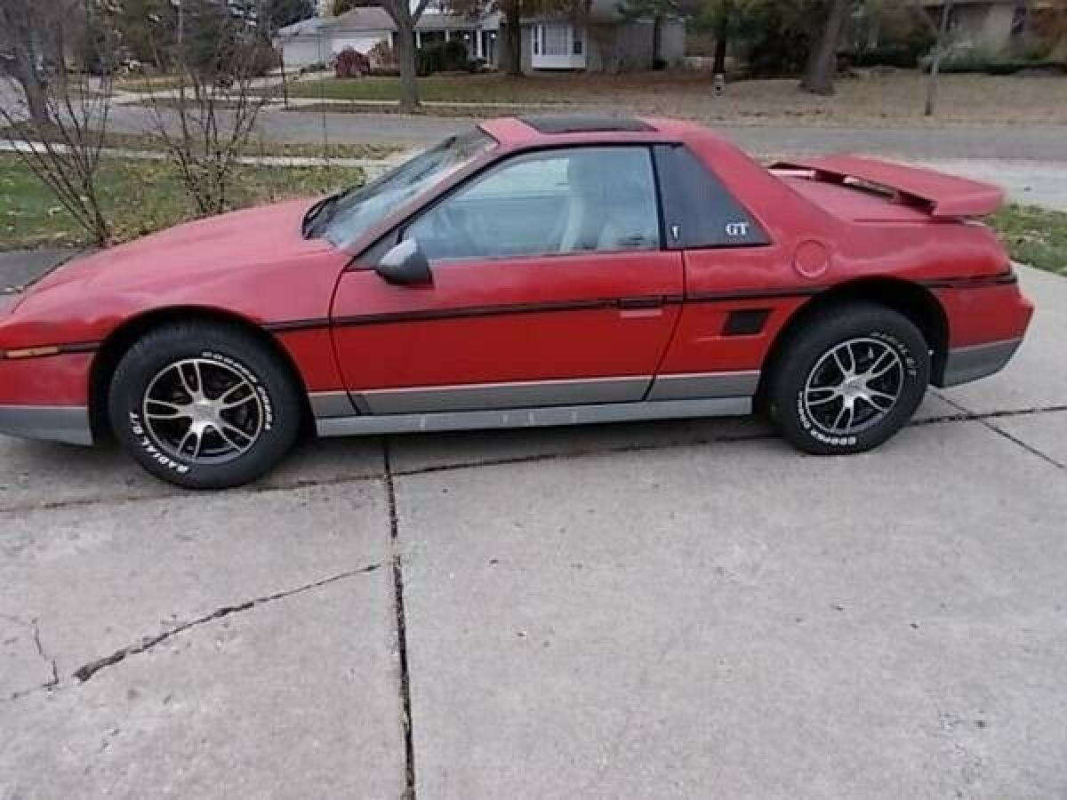 1985 Pontiac Fiero