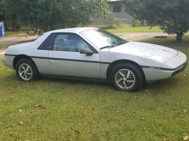 1985 Pontiac Fiero