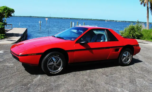 1985 Pontiac Fiero WS6