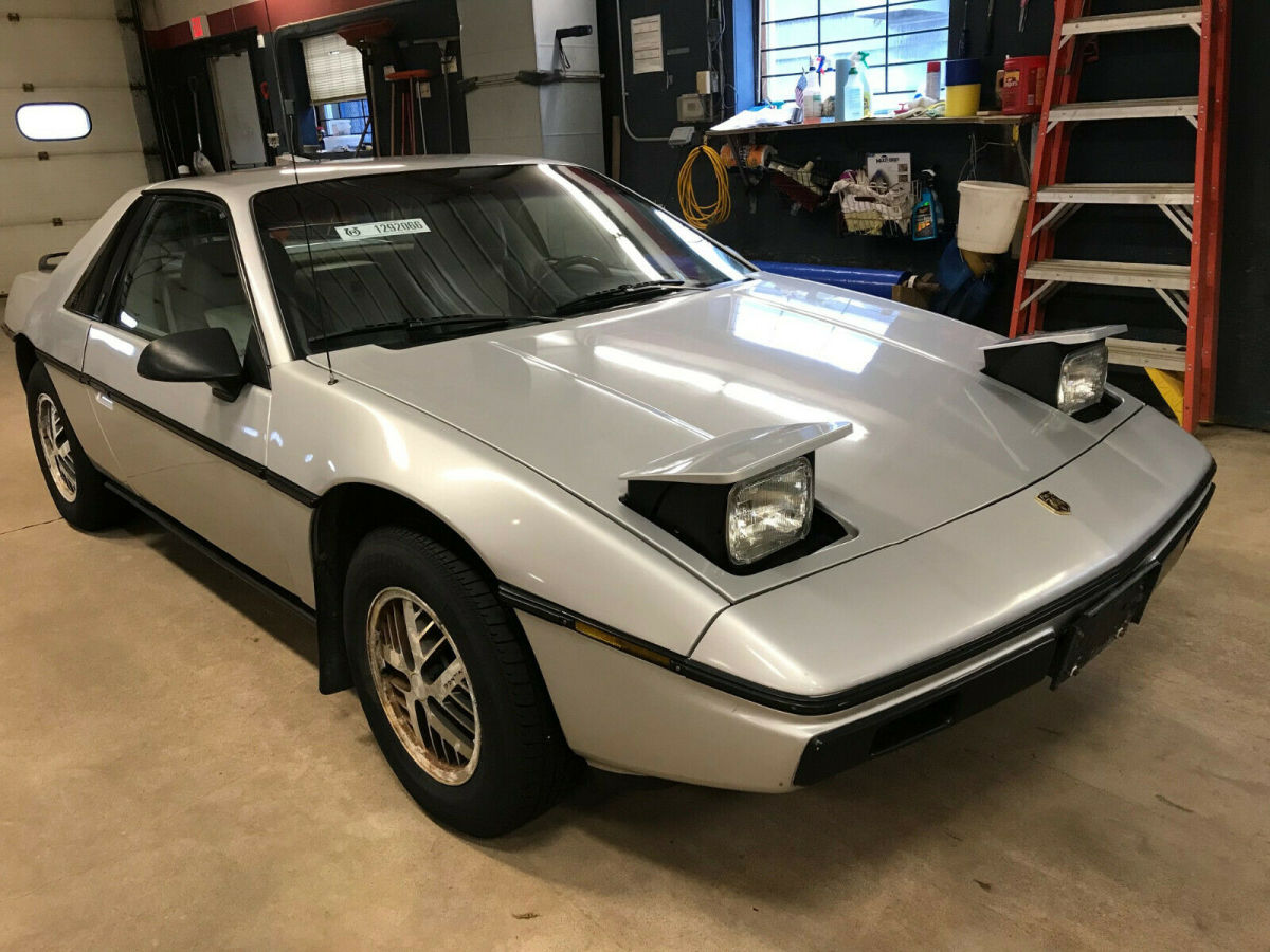 1985 Pontiac Fiero