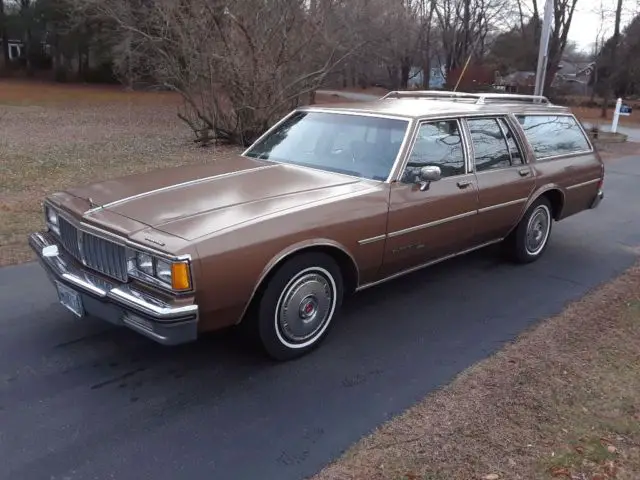 1985 Pontiac Safari Wagon